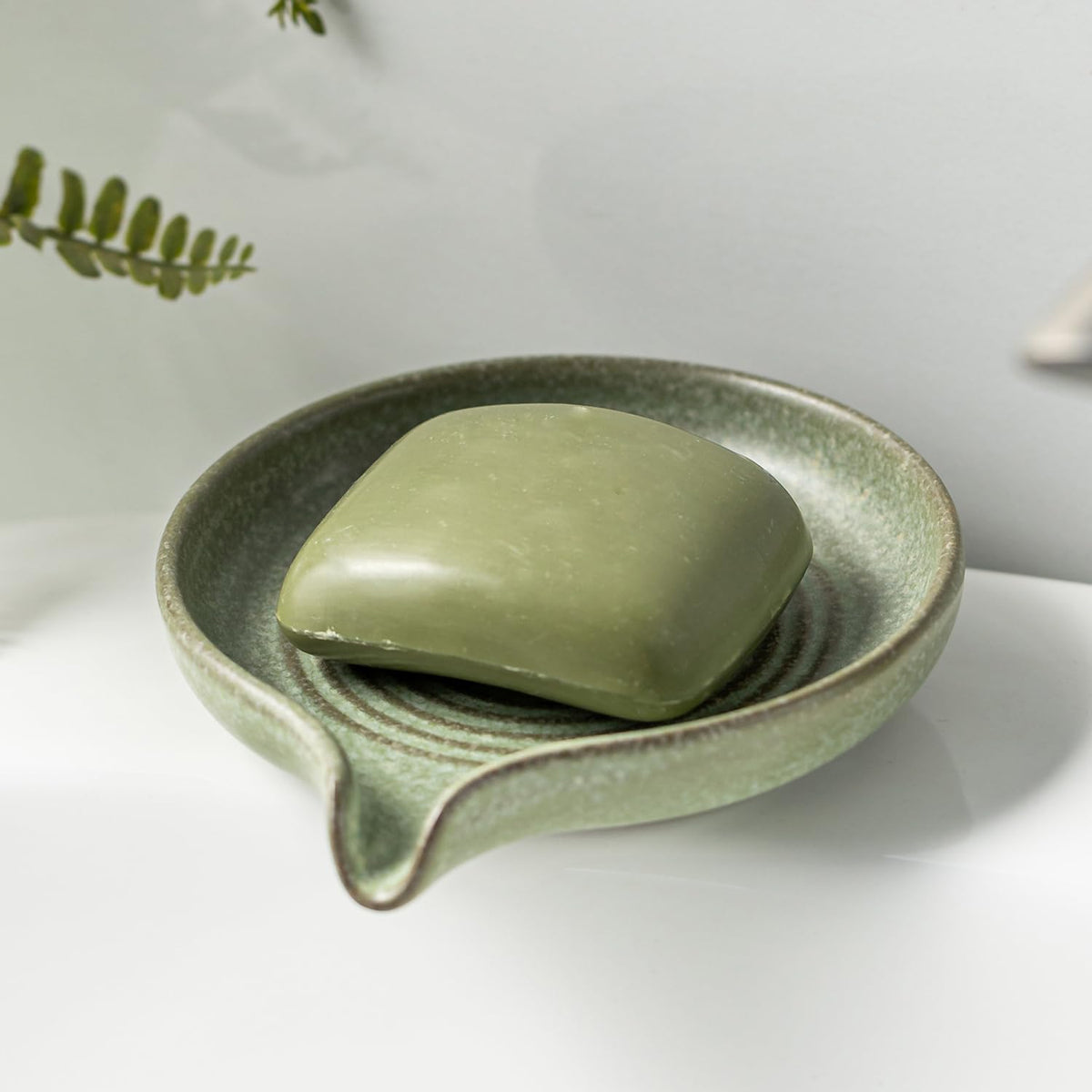 Zoeeker Soap Dish with Waterfall Design, Ceramic Soap Holder for Countertop