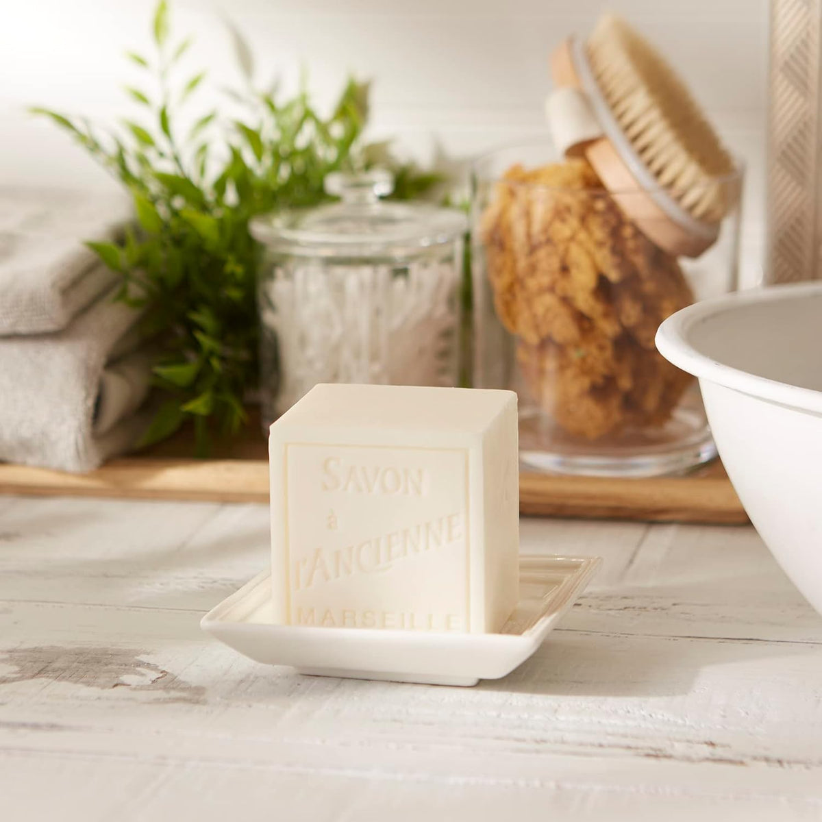 Pre de Provence Marseille Olive Oil Ceramic Soap Dish, Keeps Bar Dry and Protects Countertops, 4.3" Square